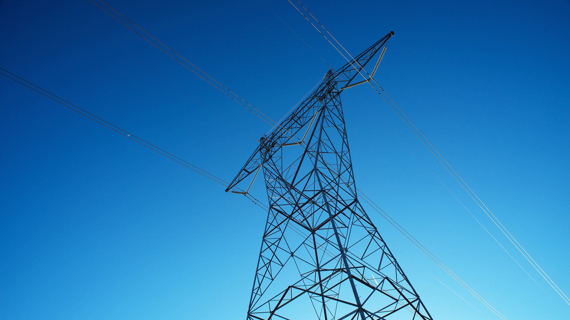 集设计、制造、销售为一体的电气成套设备生产企业